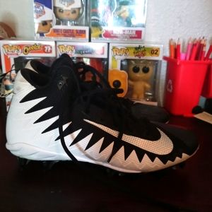 Nike Sz 8 Alpha Menace Football Cleats